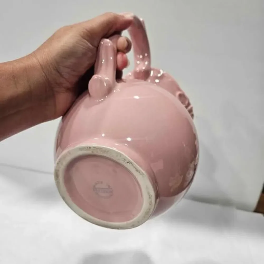 Frutugoso Portugal pink ceramic pitcher